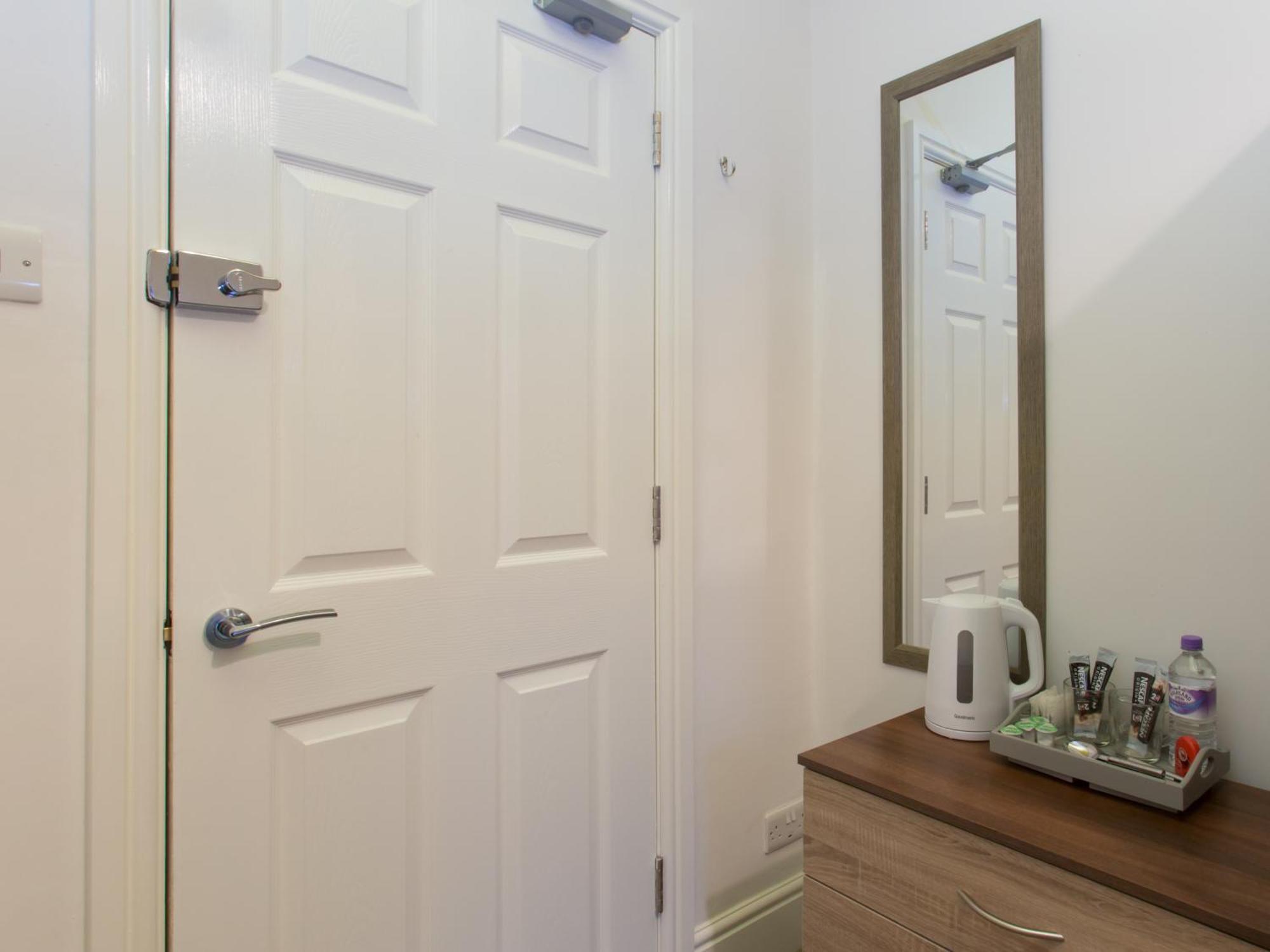 Townhouse @ West Avenue Crewe Bed and Breakfast Δωμάτιο φωτογραφία