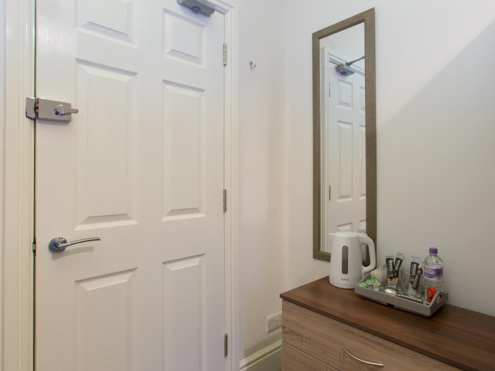 Townhouse @ West Avenue Crewe Bed and Breakfast Δωμάτιο φωτογραφία