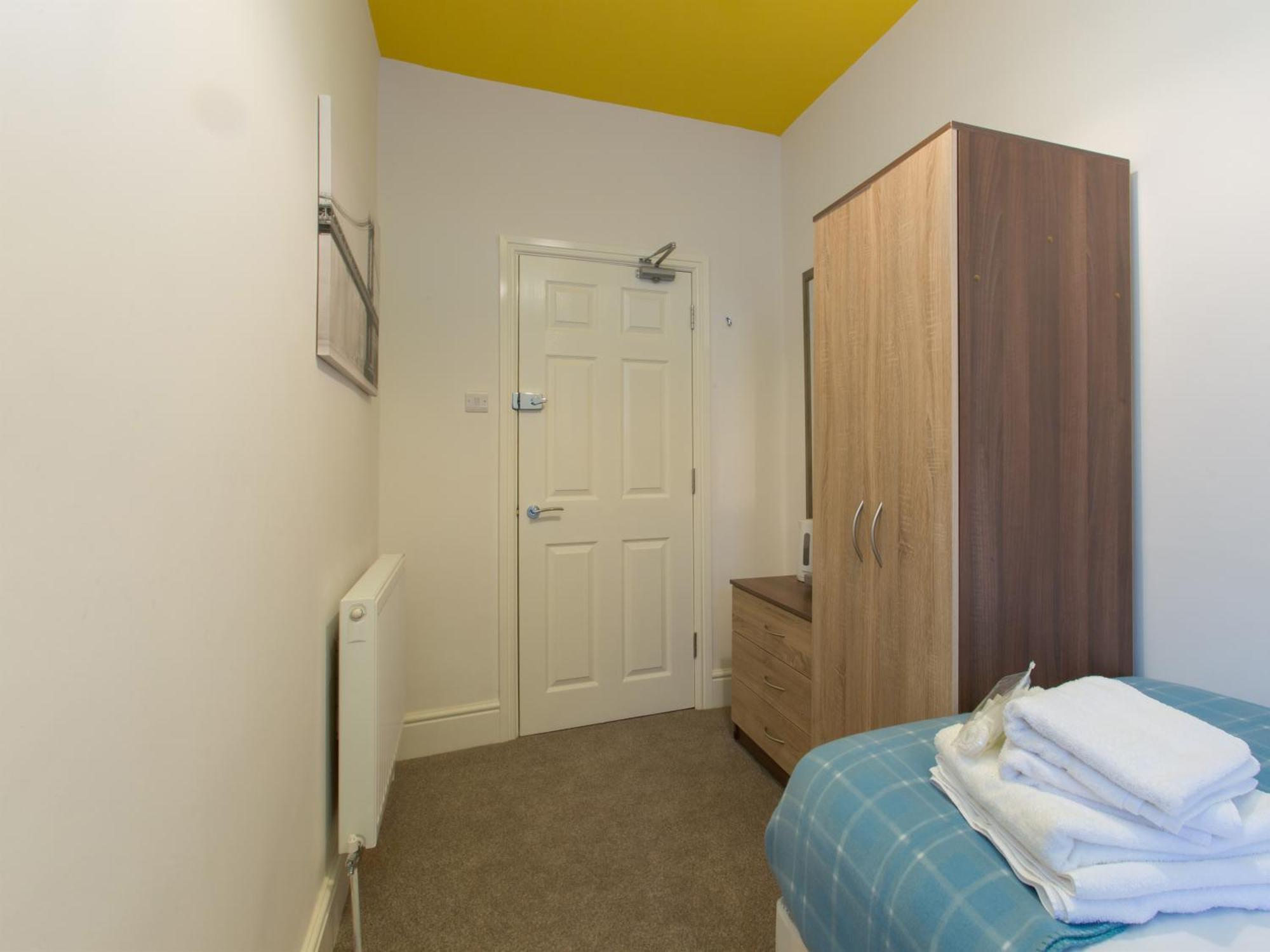 Townhouse @ West Avenue Crewe Bed and Breakfast Εξωτερικό φωτογραφία