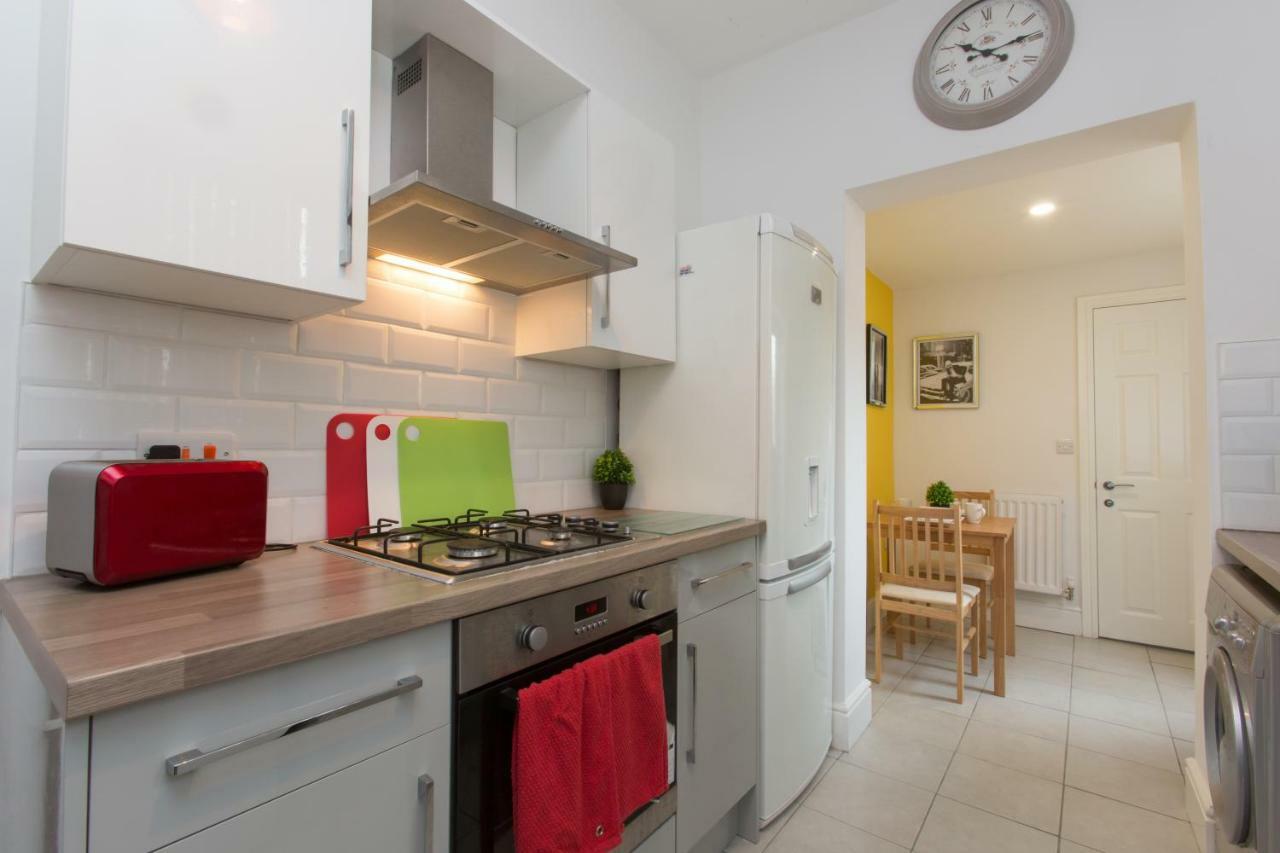 Townhouse @ West Avenue Crewe Bed and Breakfast Εξωτερικό φωτογραφία