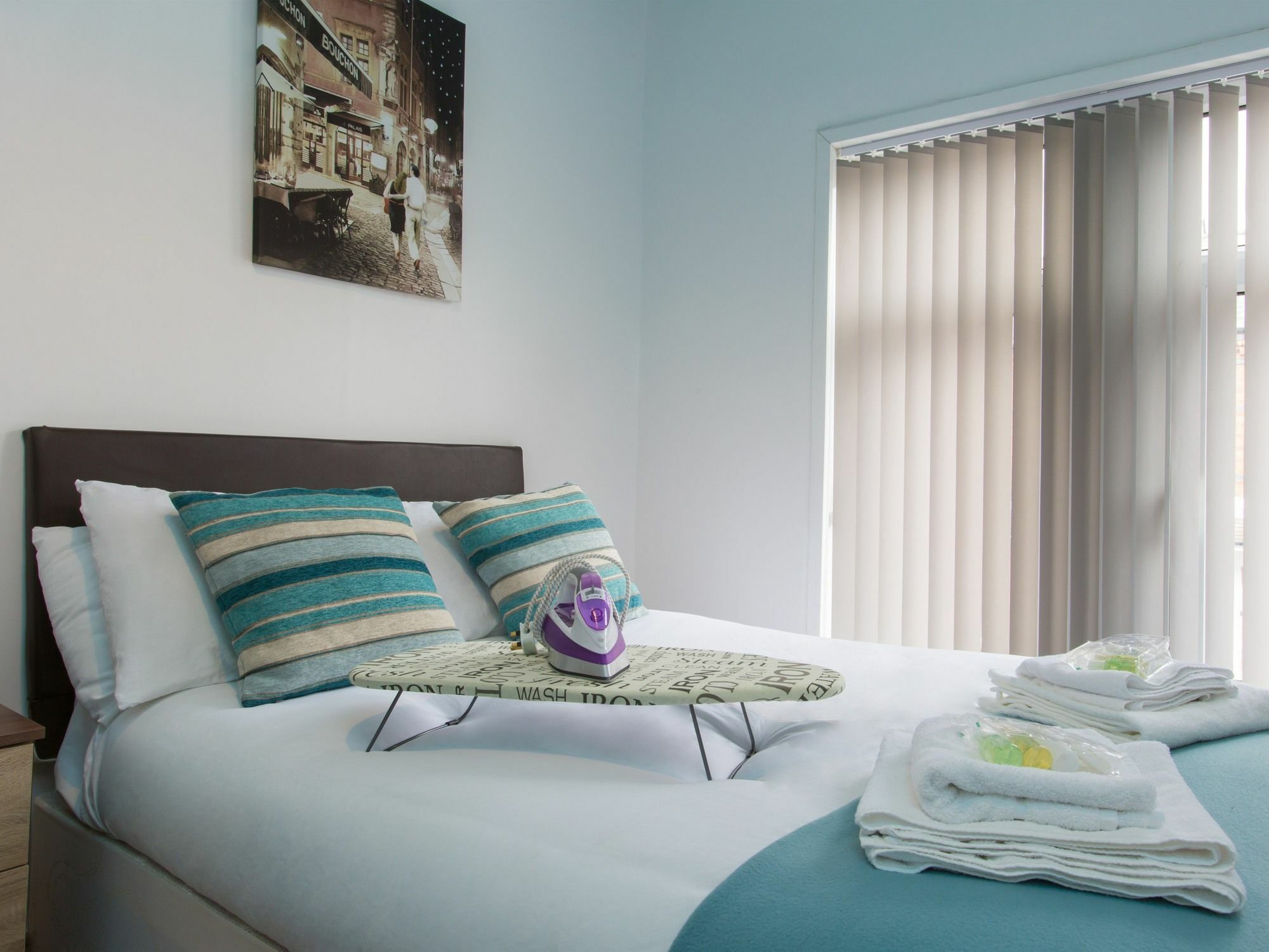 Townhouse @ West Avenue Crewe Bed and Breakfast Εξωτερικό φωτογραφία
